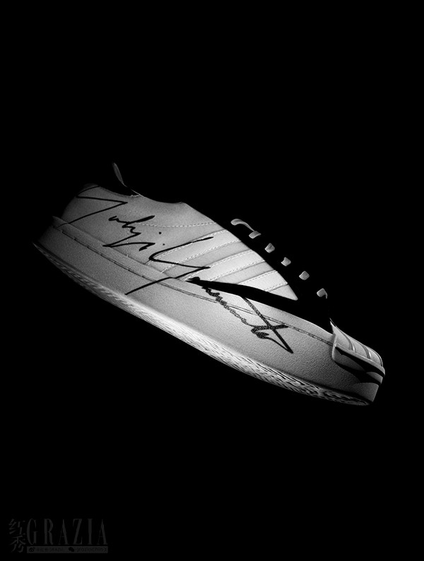 Y-3_SS20_YOHJI STAR_EH2267_DETAIL 3_VERTICAL.jpg