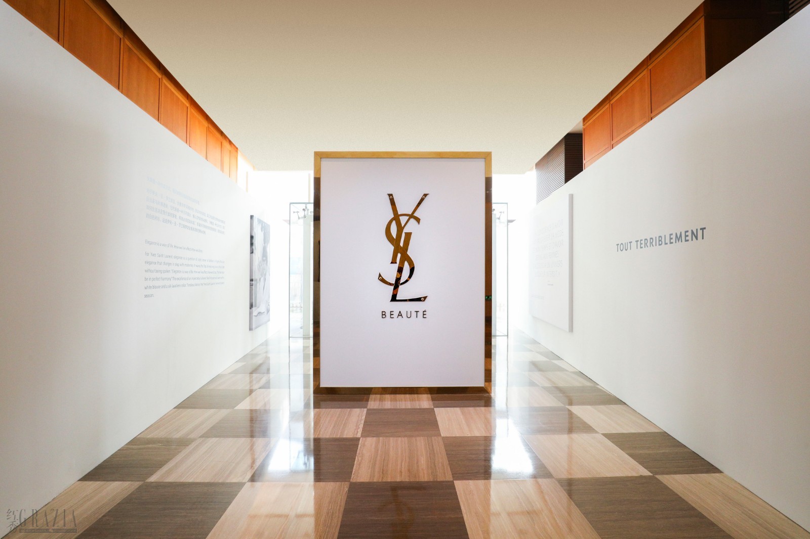 vhksd20200806194634.jpg YSL「穿」香沙龙-门头.jpg