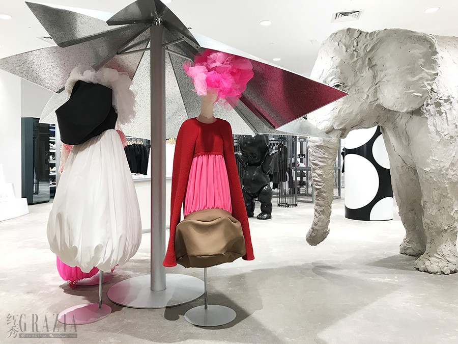 COMME des GARÇONS，ELEPHANT SPACE, 1F.jpg