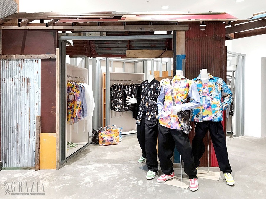 rydjw20200820115844.jpg COMME DES GARÇONS SHIRT X FUTURA, 1F.jpg