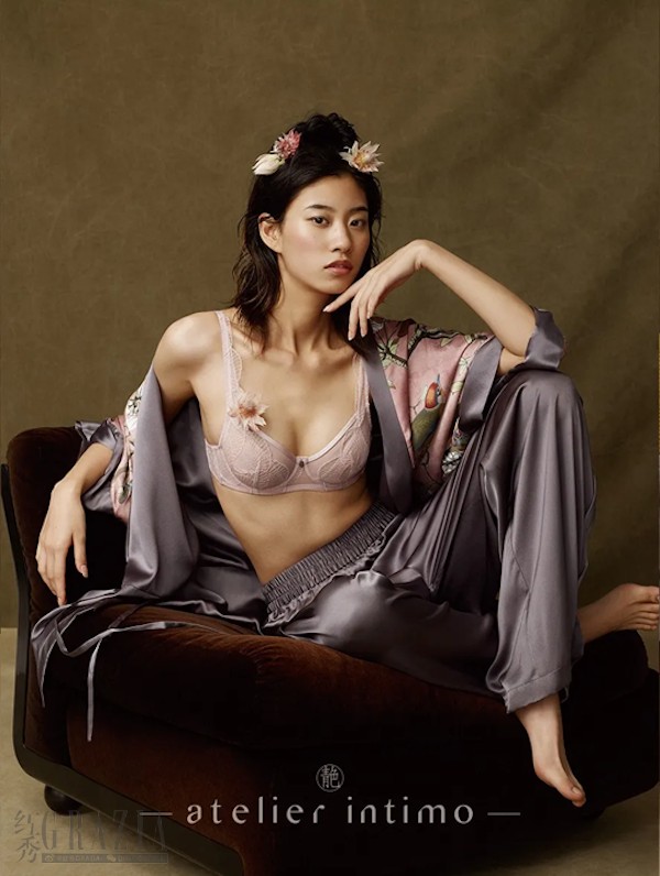zcxvu20200914145841.png 图5-飞花令-豆蔻刺绣印花钢圈上衣.png