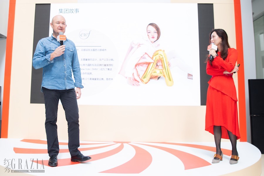 matko20201023174753.jpg CWF集团亚太区总经理Christophe LEFRANC与Kids around品牌市场总监张秋实现场致辞.jpg