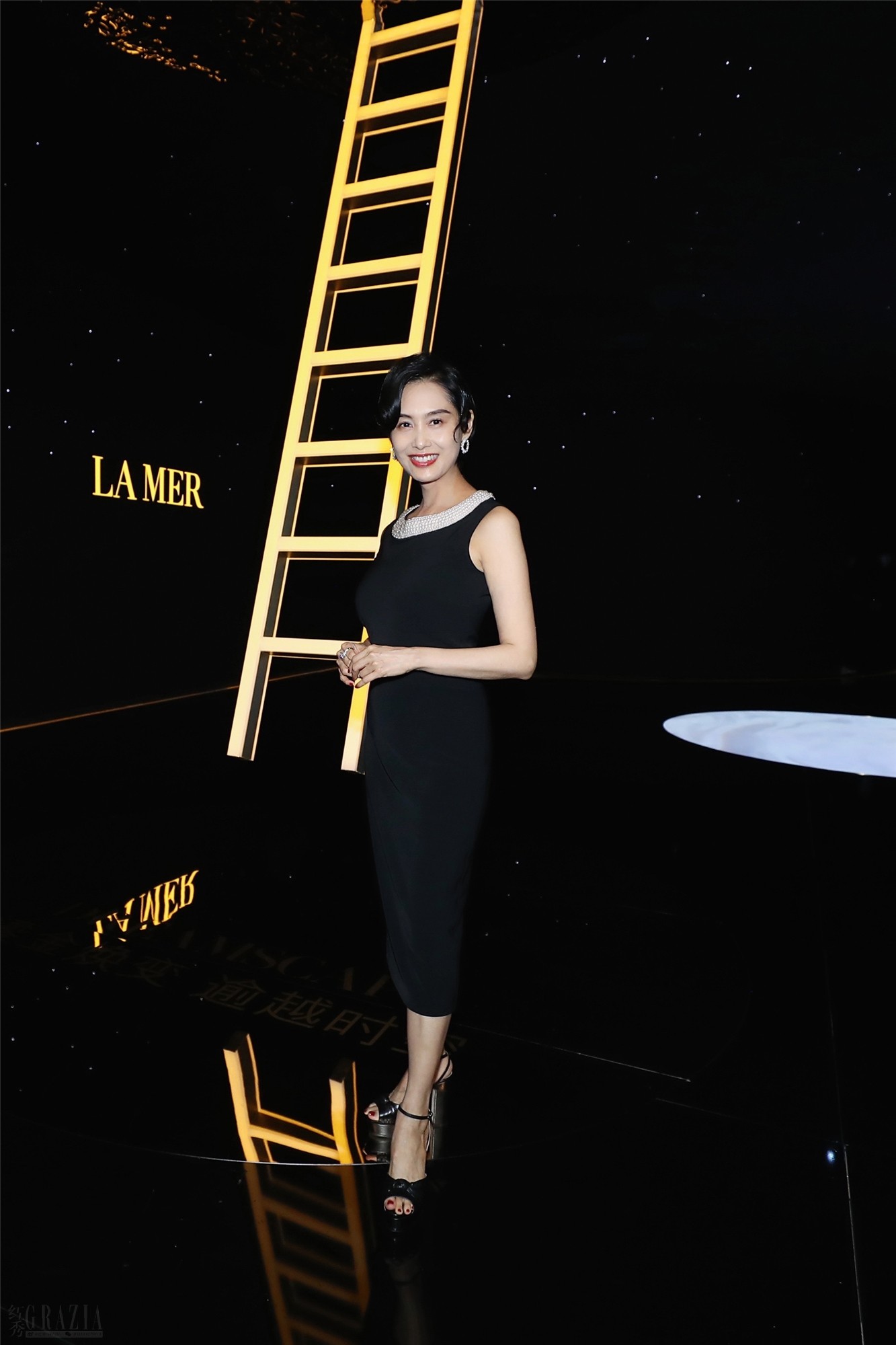 ouuxe20201108115424.jpg 5.演员朱茵.jpg