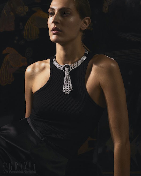 arorj20210126131714.jpg Boucheron宝诗龙Histoire de Style Art Déco高级珠宝系列LAVALLIÈRE DIAMANTS项链_模特佩戴图.jpg
