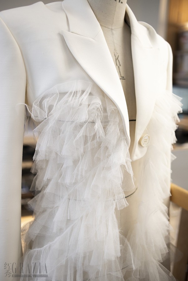 pzohb20210315142516.jpg Credit Liam Leslie ALEXANDER_MCQUEEN_SS21.jpg