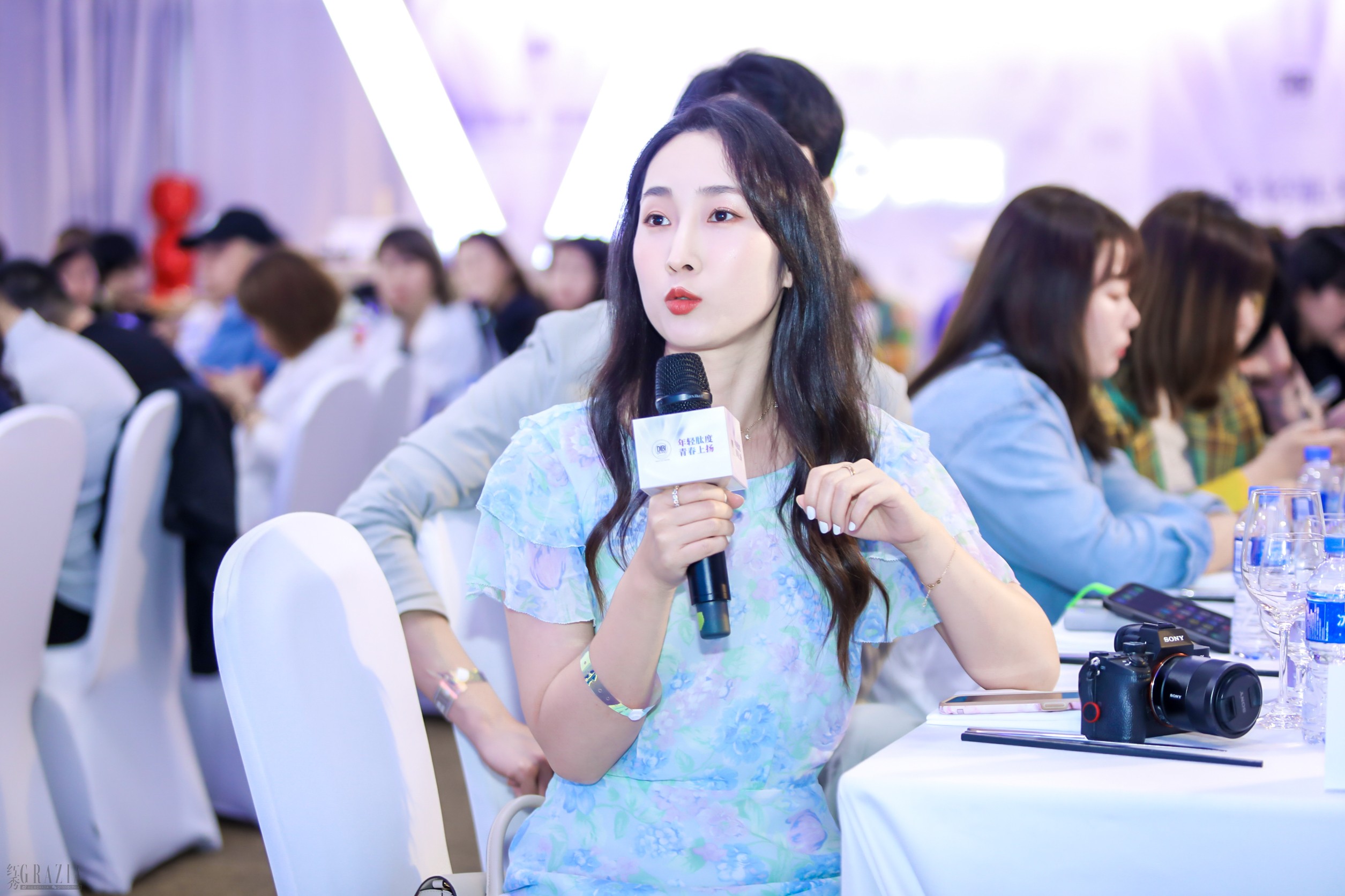 jymsy20210520212549.jpg 现场嘉宾兴致盎然参与提问.jpg