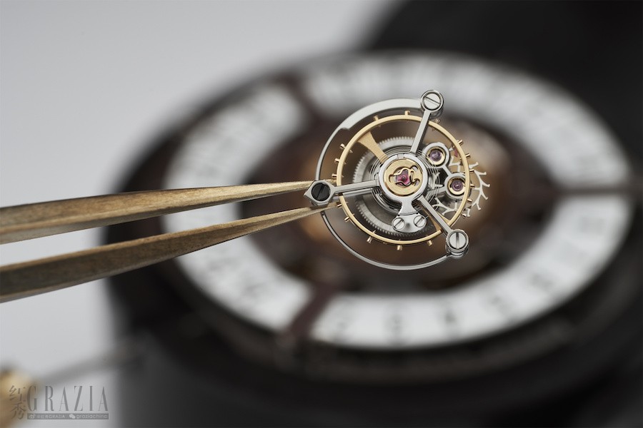zakrh20210831174819.jpg 4_宝格丽Octo Roma Central Tourbillon Papillon中置陀飞轮腕制作过程.jpg
