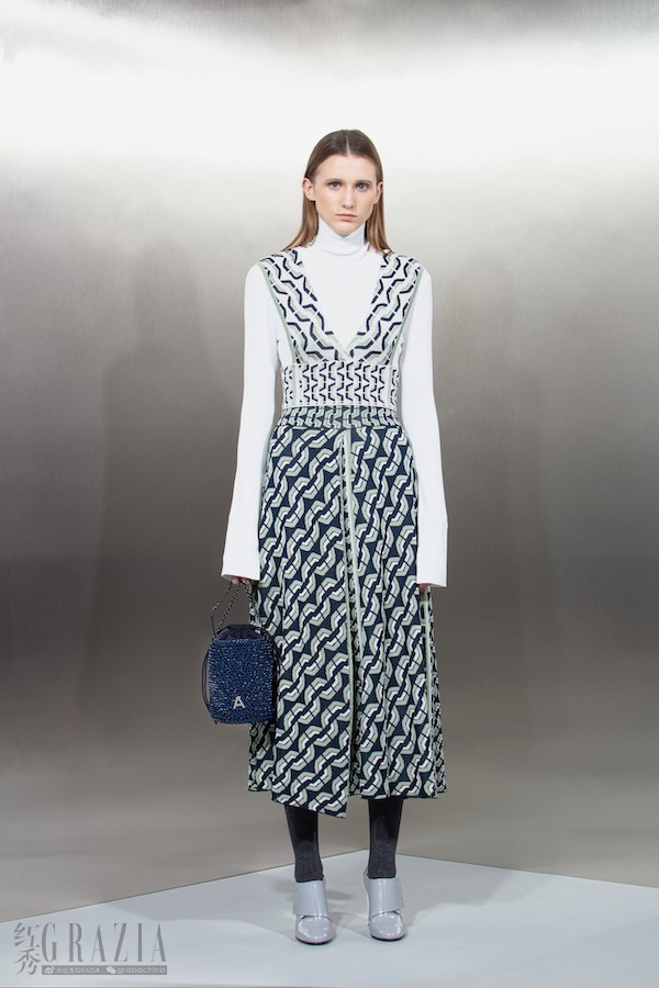 cquyb20210923162353.jpg ANTEPRIMA_FW21_Look 12.jpg