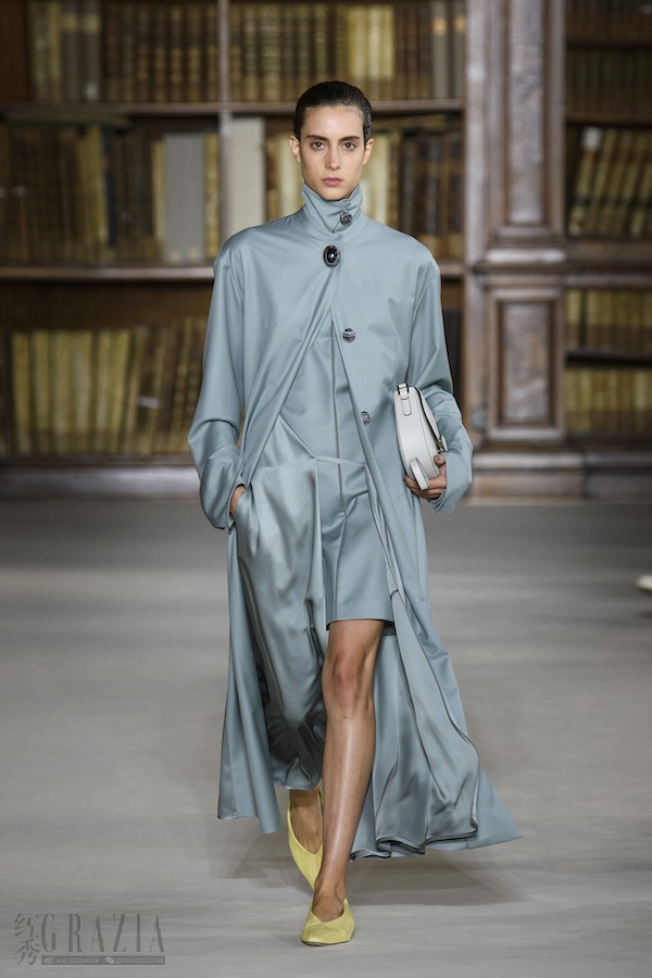 sakro20210923174447.jpg LOOK 24.jpg