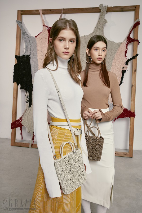 vxbih20210923162734.jpg ANTEPRIMA WIREBAG_FW21_Look Book 1.jpg