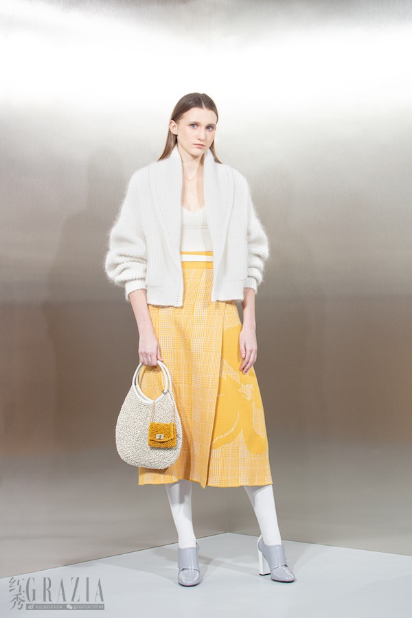 zuaws20210923162414.jpg ANTEPRIMA_FW21_Look 16.jpg