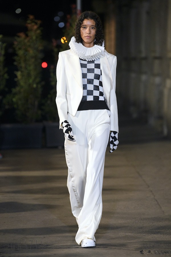 look0002 (1).JPG