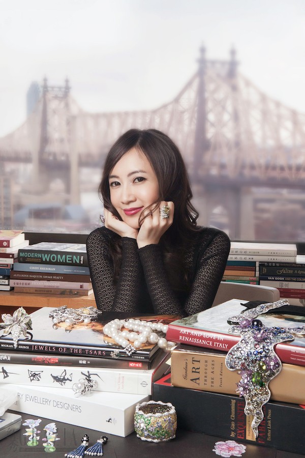 vazxp20210927165423.jpeg 01 法高定华裔当代珠宝艺术 ANNA HU 品牌创办人及首席执行官胡茵菲女士_纽约工作室.jpeg
