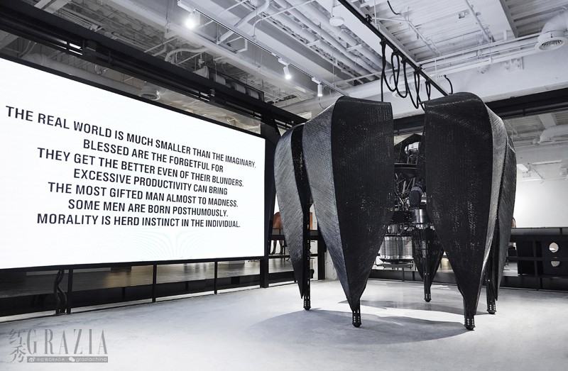 suaxw20210930175937.jpg GENTLEMONSTER_PRESS3.jpg