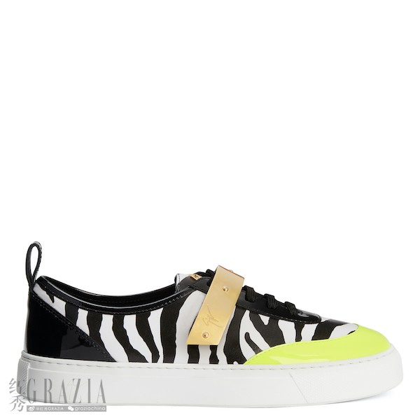 styvt20211008121928.jpg GIUSEPPE ZANOTTI SS22_ZENAS RS20062-005.jpg