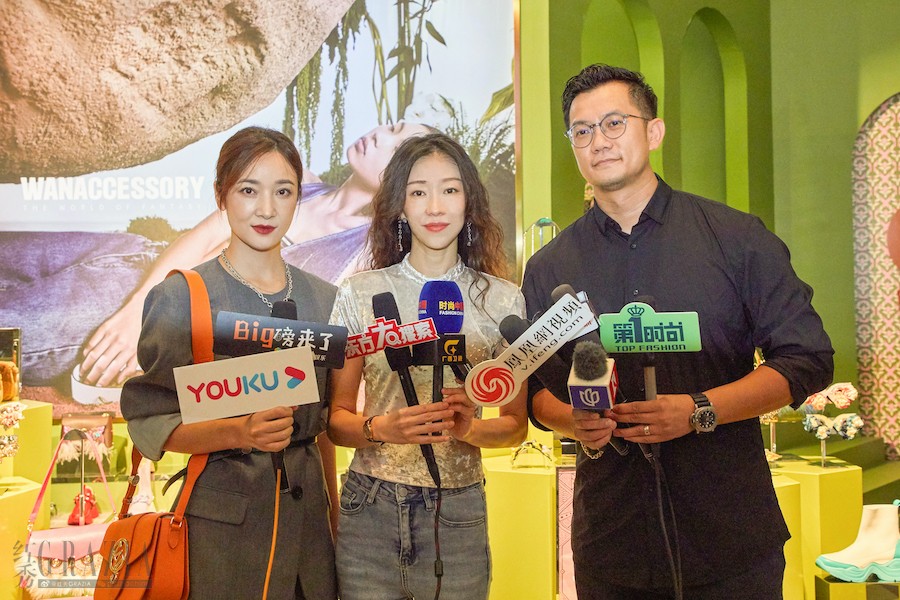 6.从左至右：演员王妍苏女士、品牌创始人设计师万梦易Coko女士、品牌CEO王白石先生接受采访.jpg