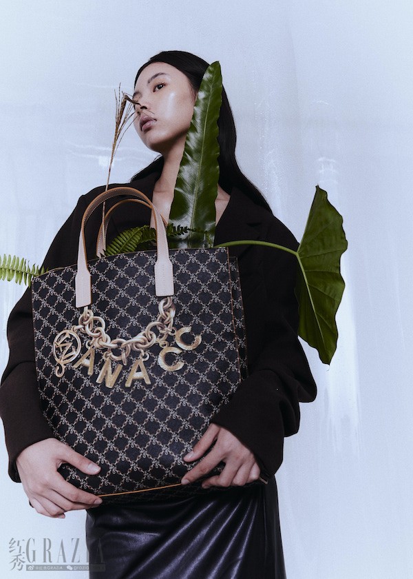 hkwjs20211012154843.jpg 8.“MONOGRAM TREASURE”系列.jpg