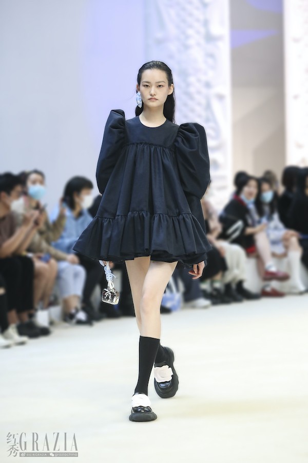 wnhdu20211013120942.jpg LOOK29.jpg
