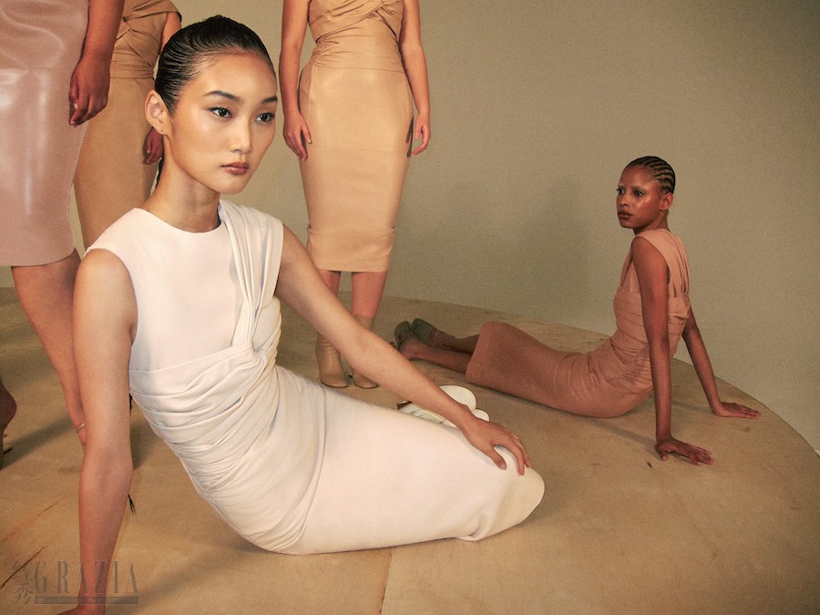 lpenv20211026141251.jpg 20_FENDIxSKIMS_credits Vanessa Beecroft.jpg