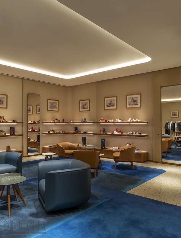 onton20211029130051.jpg 爱马仕上海恒隆广场专卖店 - 女性世界1 @Tsing Lim.jpg