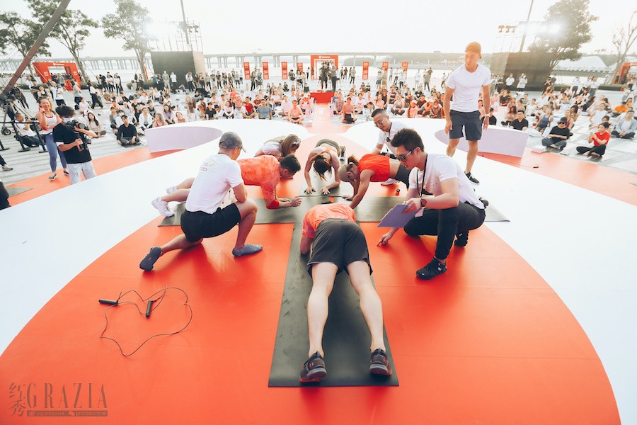 rqlsd20211101175304.jpg lululemon“夏日乐挑战”全国总决赛精彩收官,窦骁亲临现场助阵-1.jpg