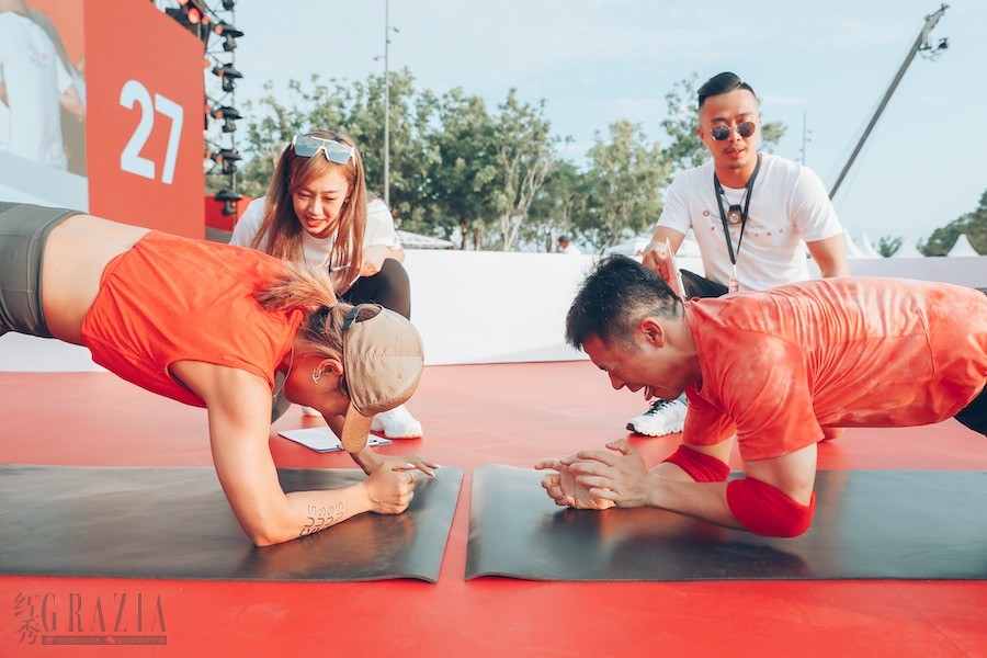 xlgtk20211101175316.jpg lululemon“夏日乐挑战”全国总决赛精彩收官,窦骁亲临现场助阵-3.jpg