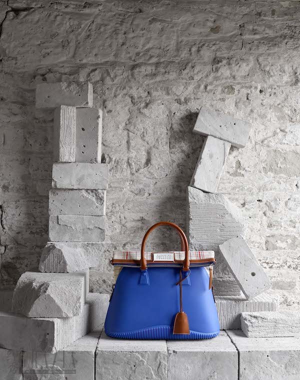 MM Rubber 5AC Bag Blue 750 x 950.jpg