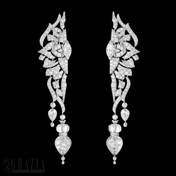 girmw20220125150147.png Boucheron宝诗龙Histoire de Style, New Maharajahs高级珠宝系列New Maharani吊坠耳环.png