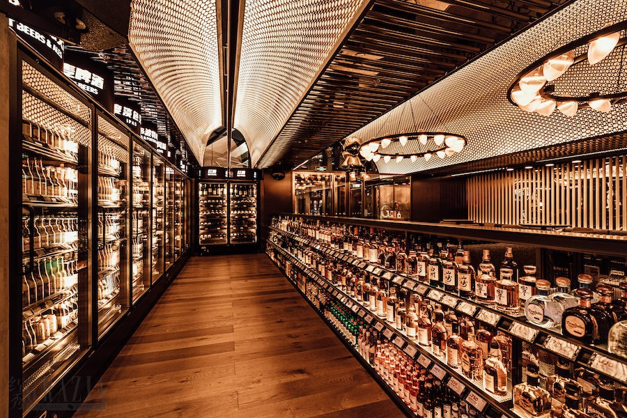 vlutz20220211141832.jpg 三里屯店-酒水自选区1.jpg