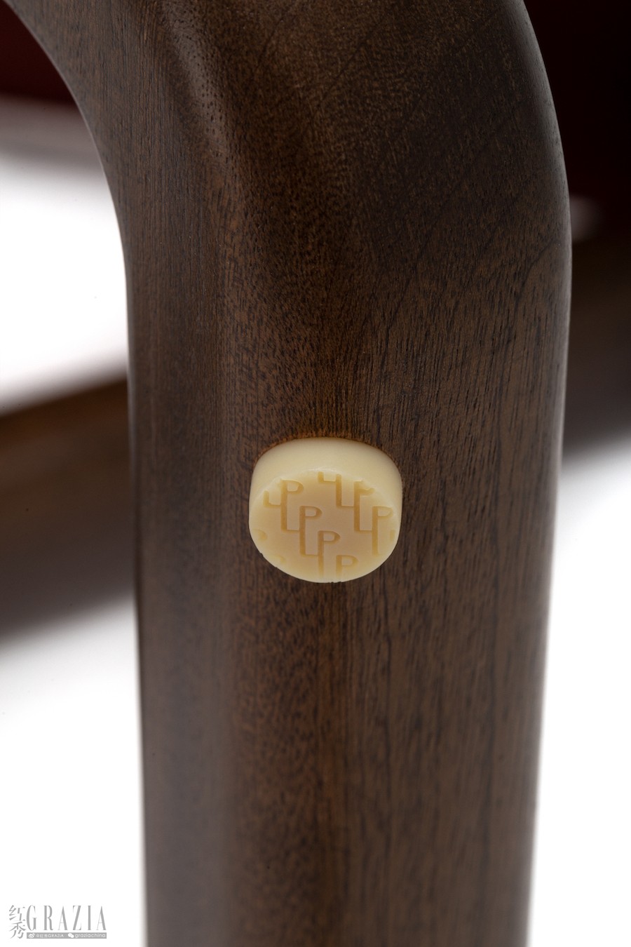 tibju20220303171328.jpg Loro Piana Interiors_The Delight Chairs_St. Moritz (11).jpg