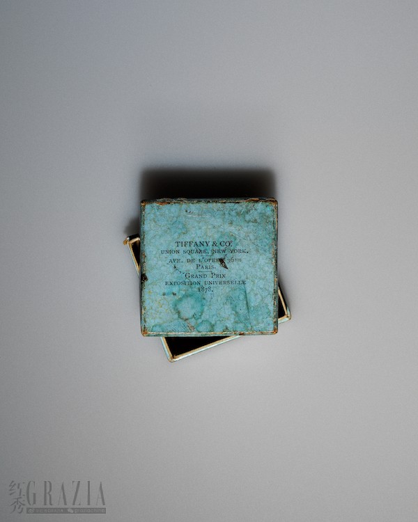 首款蒂芙尼蓝色礼盒（1878年-1883年），现收藏于蒂芙尼古董珍藏库.jpg
