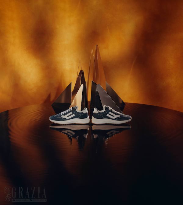 nyuaa20220418194049.jpg Bally 2022 Outline运动鞋履系列-Demyl印染蓝色运动鞋.jpg