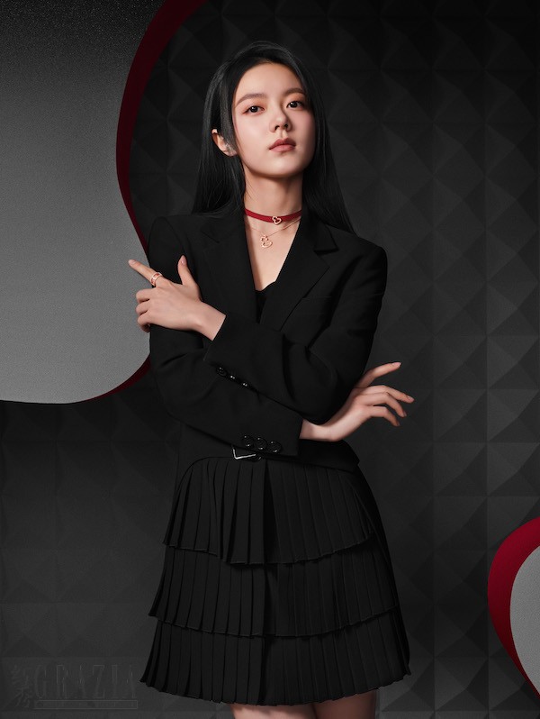 daidu20220607130035.jpg Qeelin品牌挚友赵今麦-3.jpg