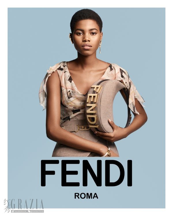 FENDI W's AW22 Adv Campaign_04.jpg