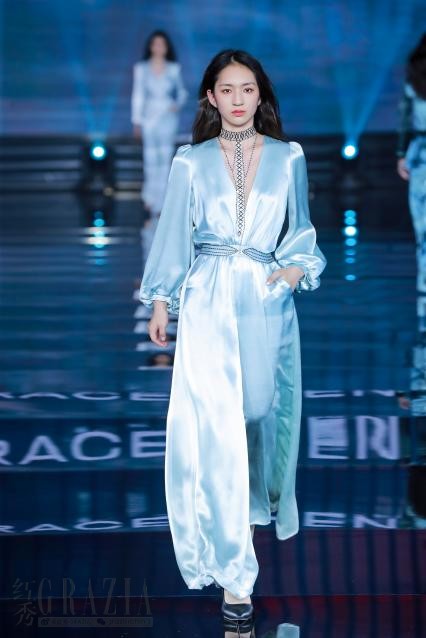 tyanh20220913165143.jpg abcf4095a0d30eced1558f67f59e3417_html_80b7950ead8219aa.jpg