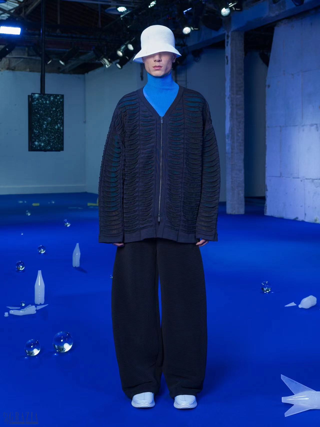 earvr20221010125053.jpg