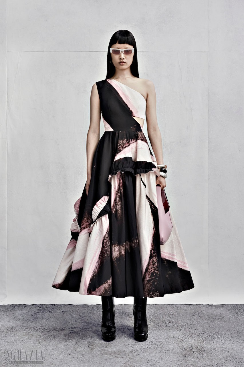 Alexander McQueen_PS23_LOOK3.jpg