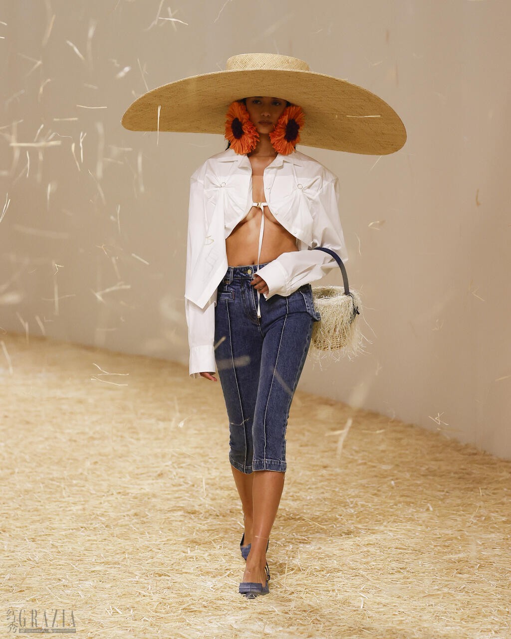 20230315_WWLSAMW_Jacquemus_hex_4d8f90.jpg