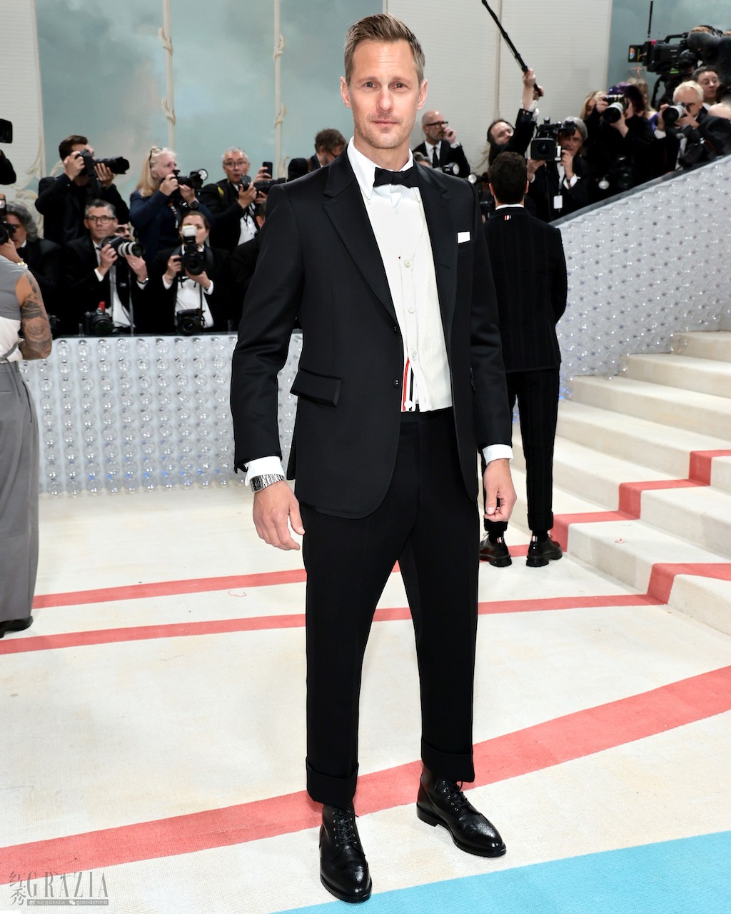 alexander_skarsgard_redcarpet_01_4x5.jpg