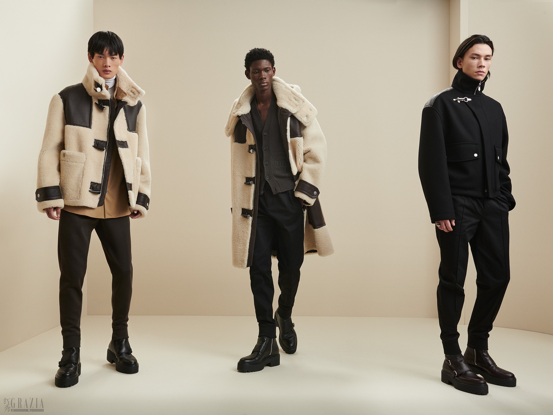BACKSTAGE_HERMES_DEFILE_PAPH_AH23@marton_perlaki_1920x1440_look_37_38_39.jpg