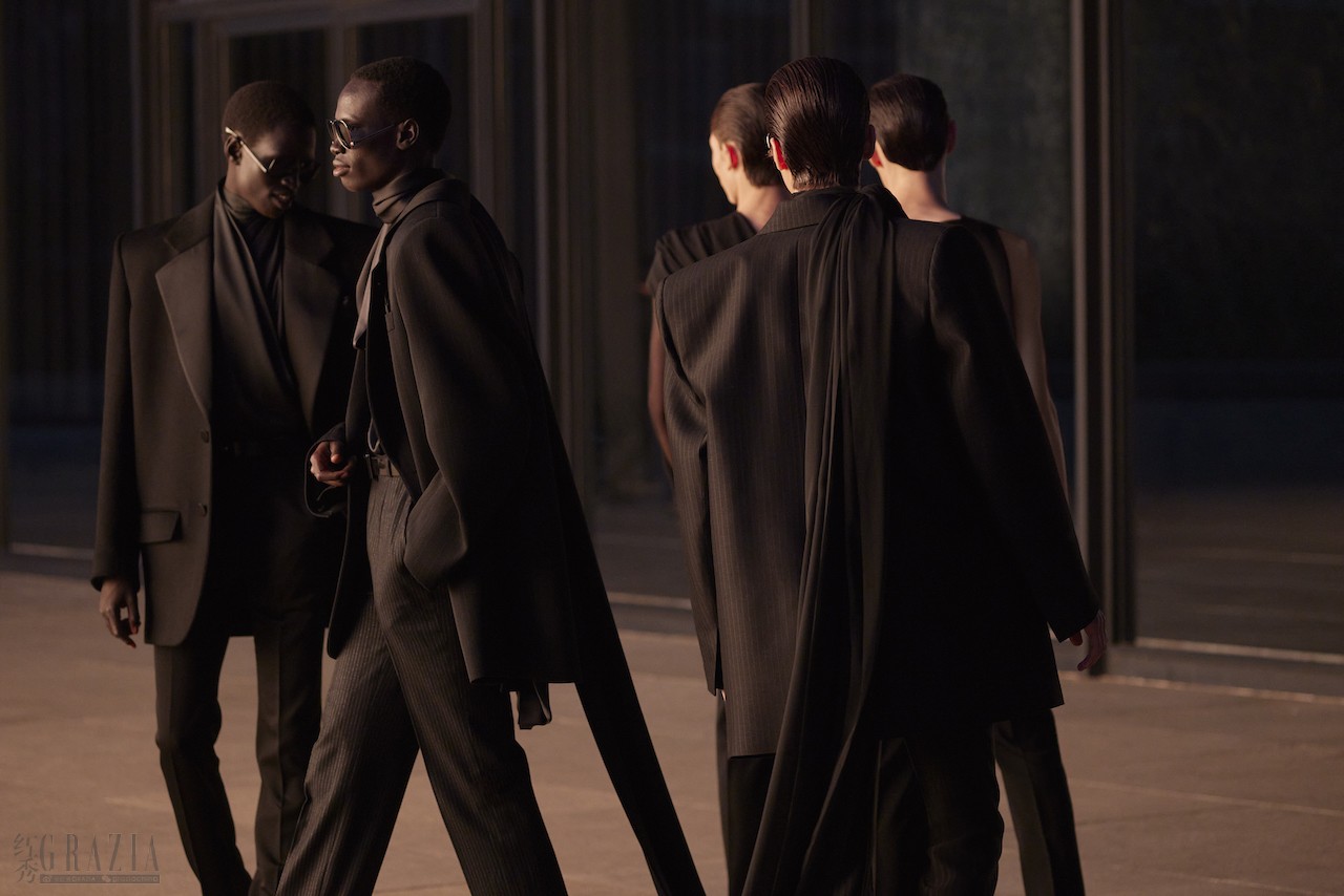 SAINT LAURENT_SUMMER24_SHOW_BACKSTAGE_19_HR.jpg