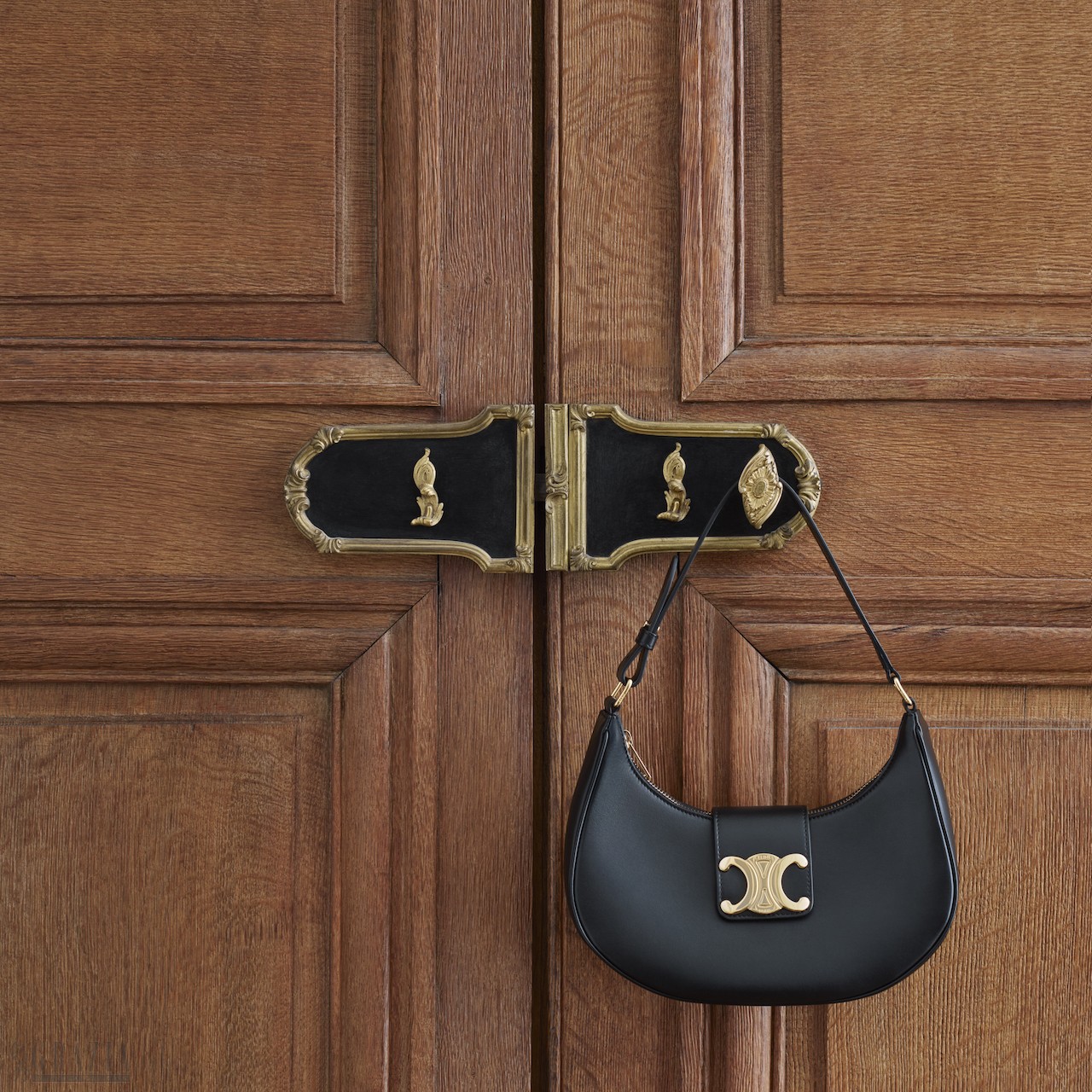 eaeci20230721123712.jpg CELINE_WOMEN_WINTER_23_SUZANNE_PRINT_06.jpg