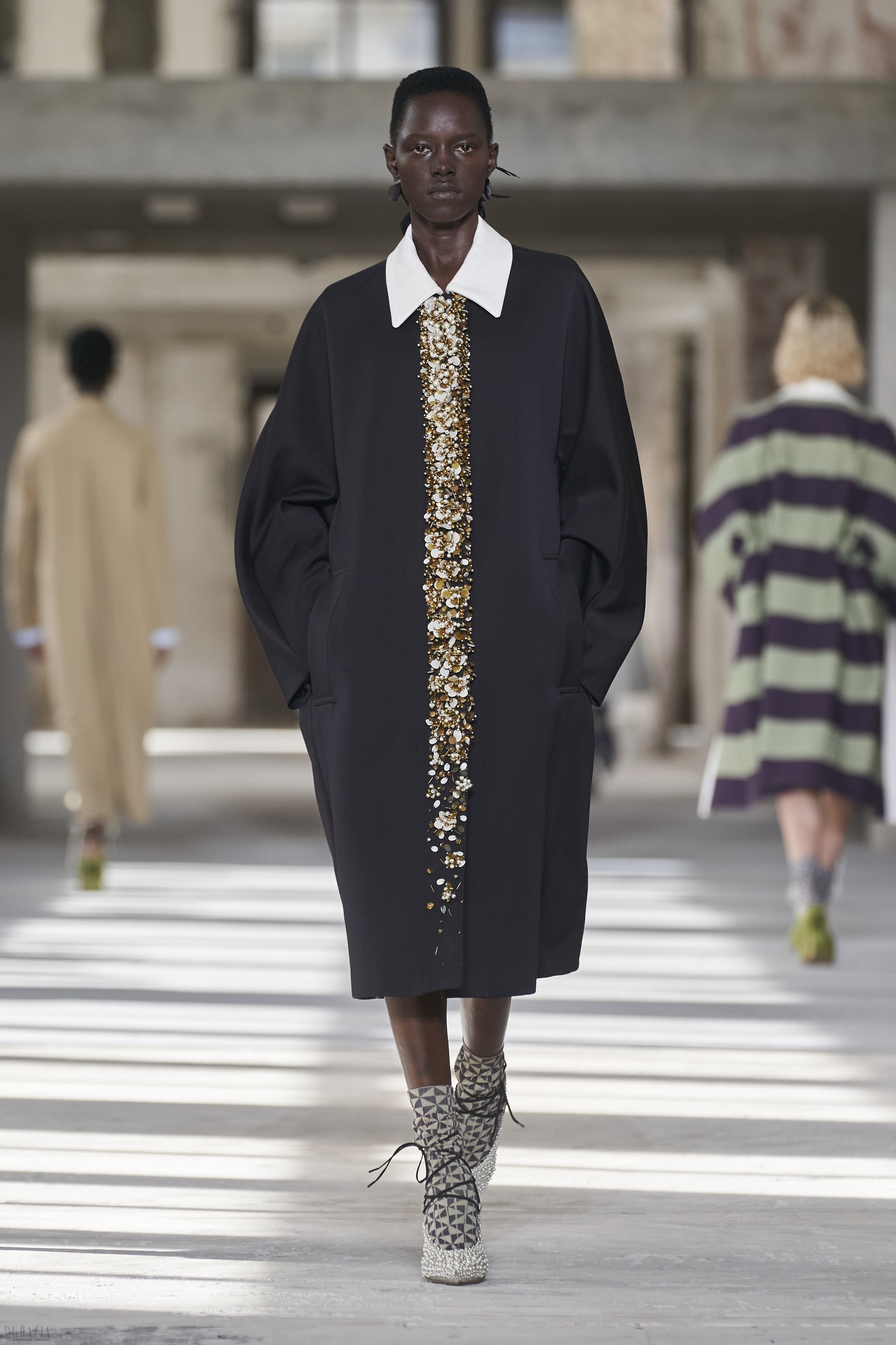 Dries_Van_Noten_front_S24_060 (1)-min.jpg