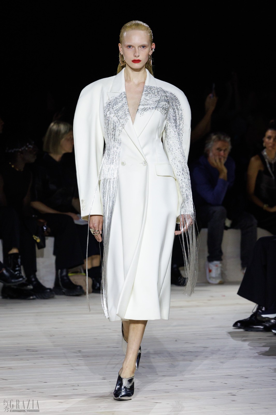 esglg20231002131240.jpg LOOK 30-min.jpg