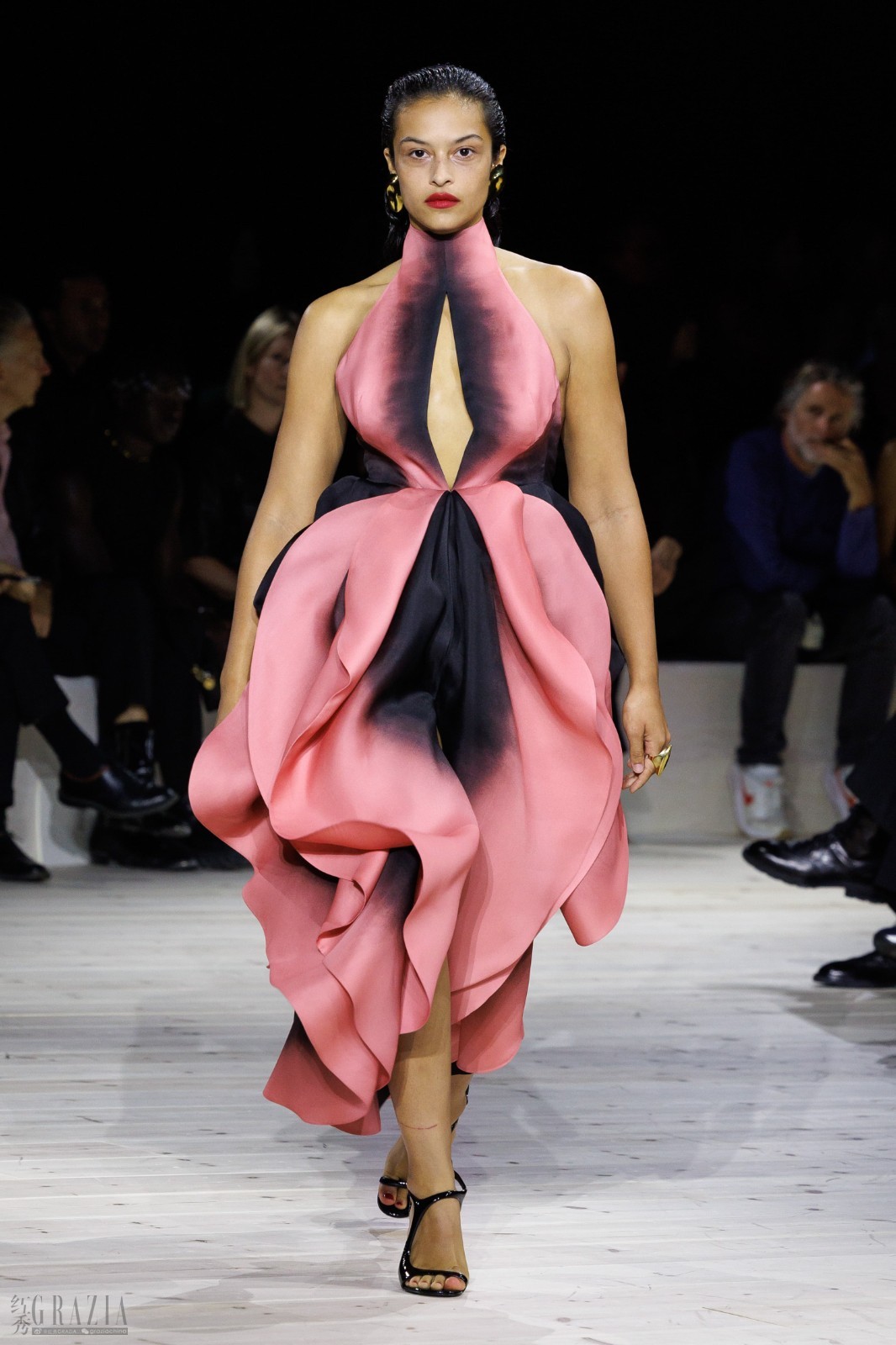 mjybx20231002132116.jpg LOOK 40-min.jpg