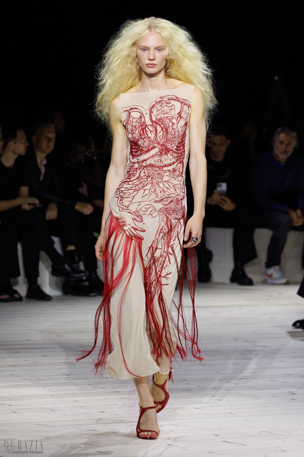 ukxsa20231002130405.jpg LOOK 14-min.jpg