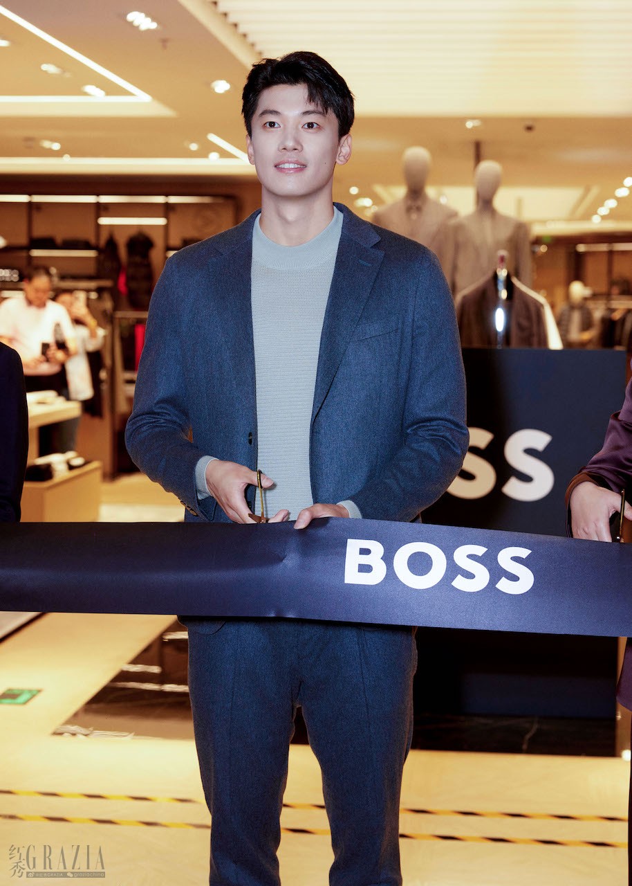 BOSS Guangzhou Teemall opening_ribbon cutting.jpeg