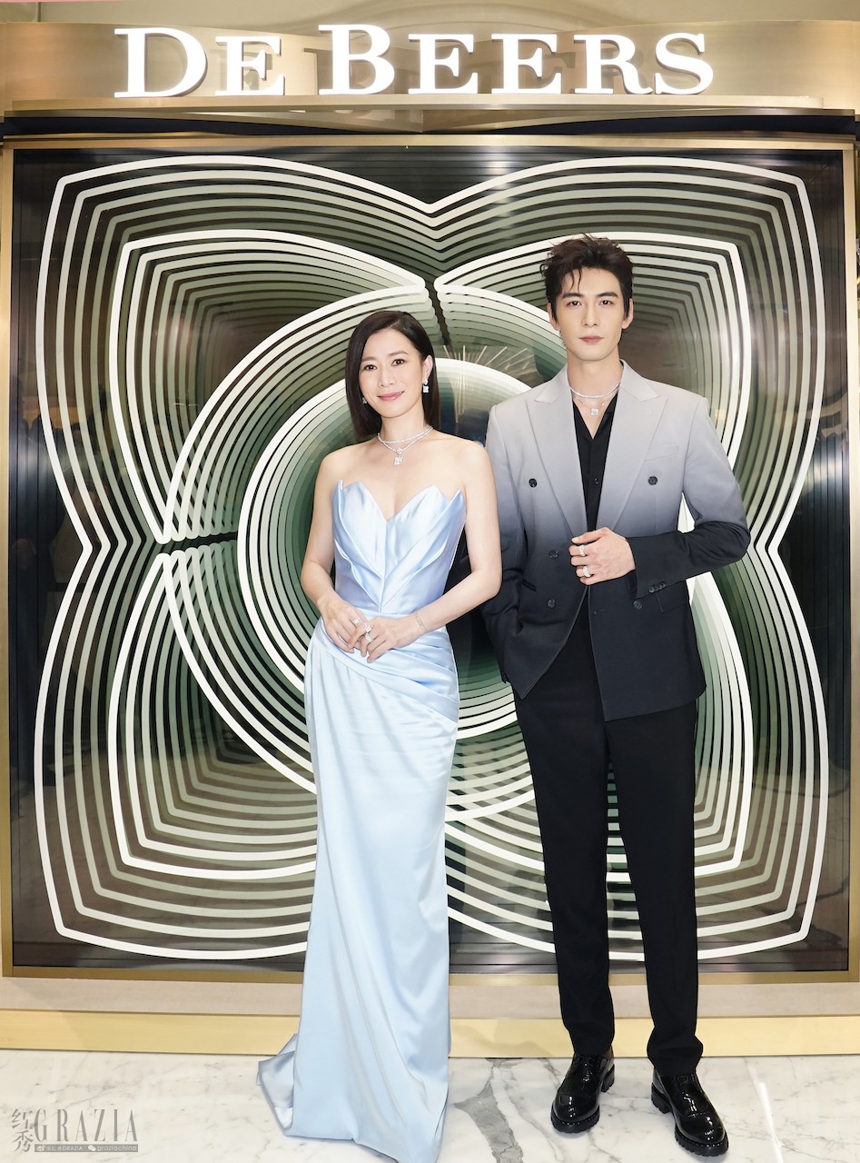 zakhq20240227152554.jpg 佘诗曼陈星旭合影.jpg