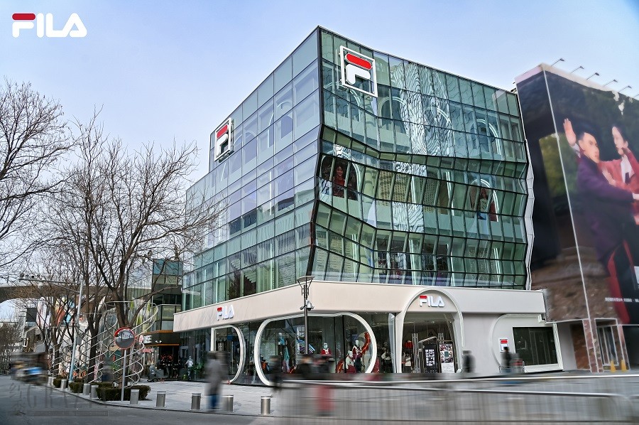 luimz20240322160713.jpg (图片一) FILA ICONA三里屯旗舰店.jpg