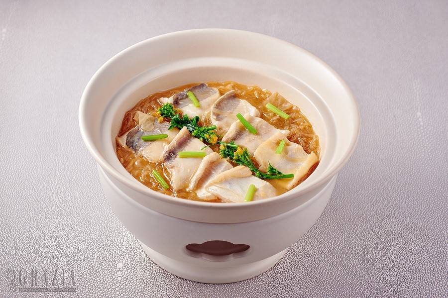 phczo20240403164905.jpg 冬菜粉丝煮东海鲳鱼.jpg